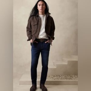 Banana Republic Traveler Slim Fit